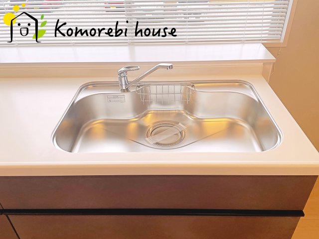 第13大宮ハイツのキッチン|コンパクトなキッチンで掃除もラクラク