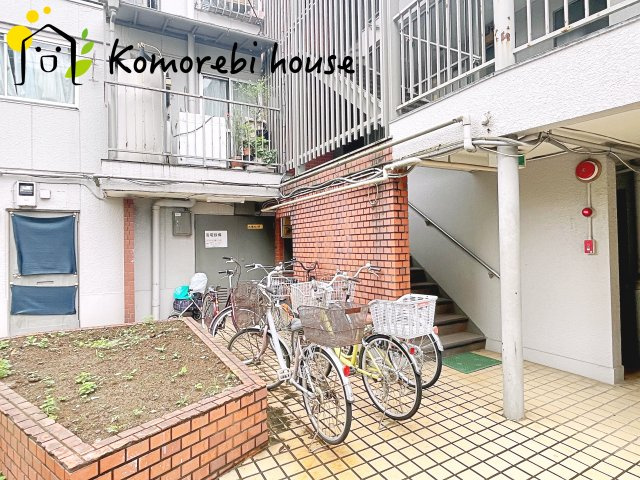 第13大宮ハイツの駐輪場