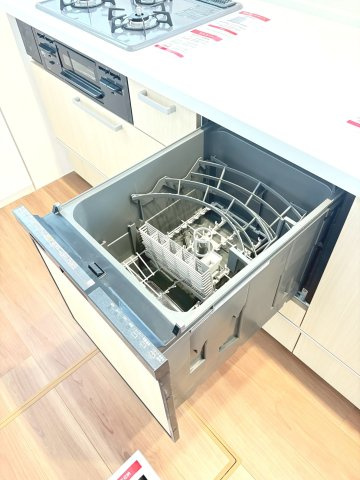 【新築戸建】札幌市西区八軒9条東2丁目3棟のキッチン|食洗機付
