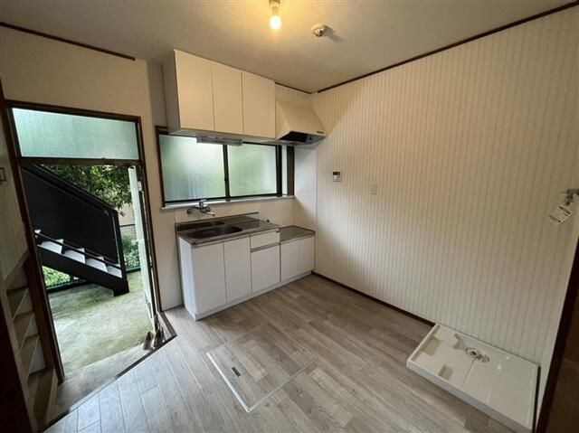 ハイツはなぶさの玄関