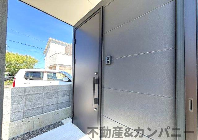 南吉田町の中古戸建のその他|玄関です