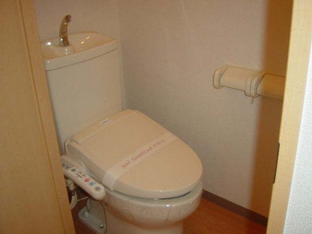 シャトレーン幸世館のトイレ