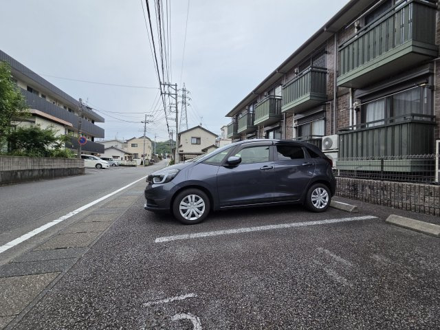 グランセジュールの駐車場