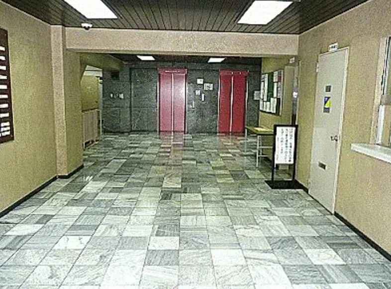 長者町ビジネスマンションのエントランス