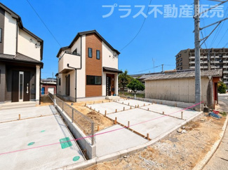 【外観】 | 現地写真。プラス不動産販売なら、現場の全ての棟をまとめてご見学頂けます。