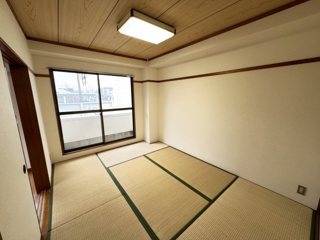 サンパールハイツ の和室