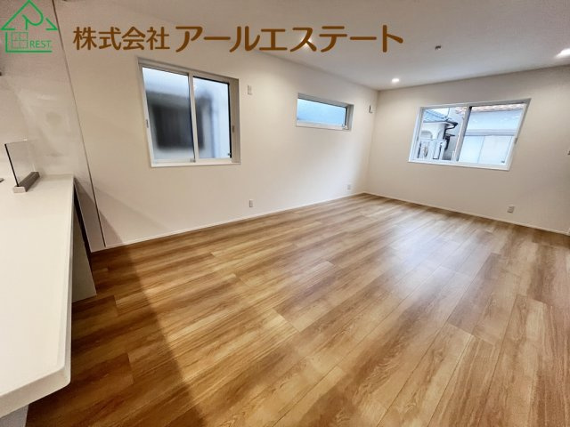 加古川市尾上町安田　　　山陽電鉄「浜の宮駅」徒歩18分の居間・リビング