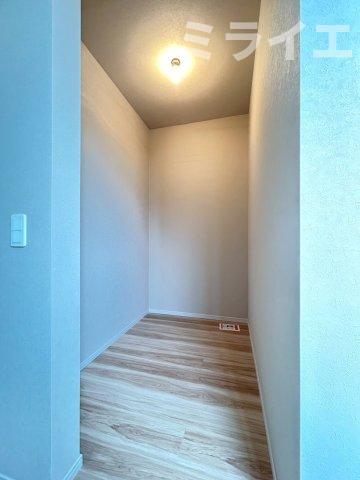 【新築戸建】札幌市西区八軒9条東2丁目3棟の収納|(同仕様物件)