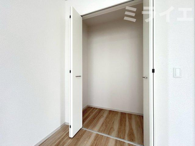 【新築戸建】札幌市西区八軒9条東2丁目3棟の収納|クローゼット(同仕様物件)