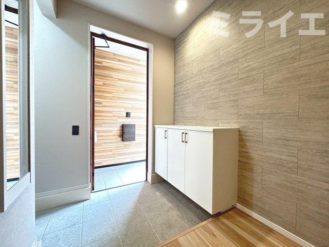 【新築戸建】札幌市西区八軒9条東2丁目3棟の玄関|(同仕様物件)
