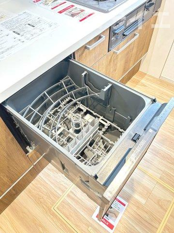 【新築戸建】札幌市西区八軒9条東2丁目3棟のキッチン|食洗機付(同仕様物件)