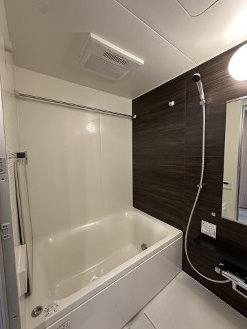 コンシェリア町屋の浴室
