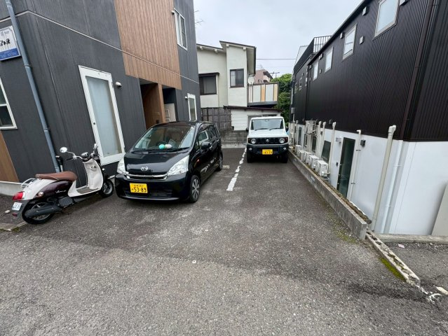 宮城県仙台市　一棟アパートの駐車場