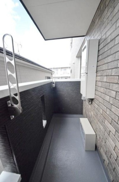 松戸市新松戸北２丁目のアパートのバルコニー