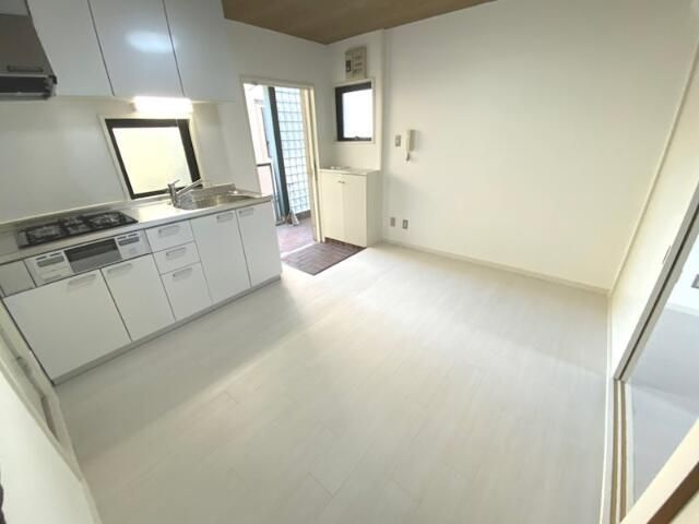 相模原市中央区千代田５丁目の賃貸マンションの居間・リビング