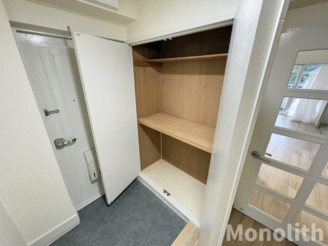 泉北鴨谷台３丁6号棟の収納