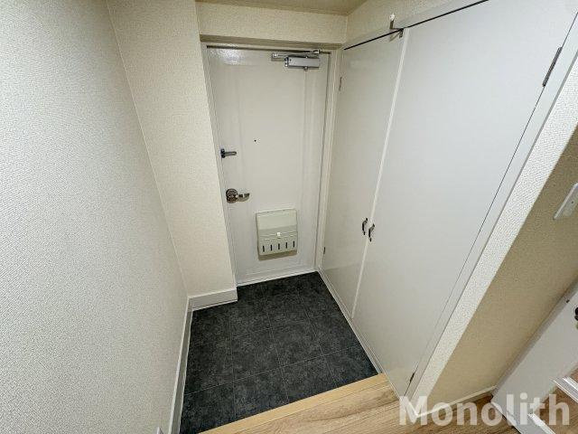 泉北鴨谷台３丁6号棟の玄関