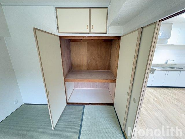 泉北鴨谷台３丁6号棟の収納