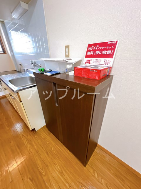 春日井市大留町２丁目のアパートの玄関
