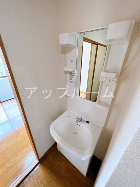 春日井市大留町２丁目のアパートの洗面所