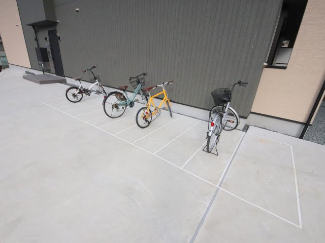 Mark Villa生駒の駐車場