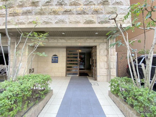 プレサンス堺筋本町フィリア　仲介手数料無料のエントランス