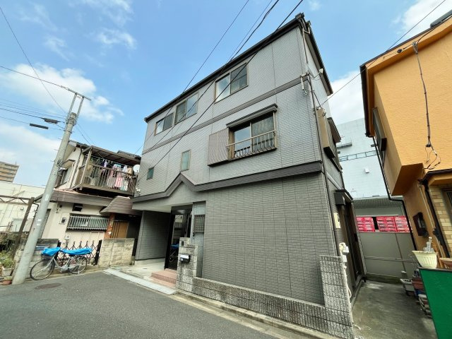 板橋区東坂下1丁目の前面道路含む現地写真|都営三田線「志村坂上」駅まで徒歩約12分
ショッピングセンターや商業施設が近く毎日のお買い物が快適です