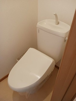 【トイレ】 | グラースアンジュⅡ | コンパクトで使いやすいトイレです
