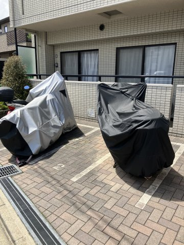 川崎市多摩区宿河原５丁目の賃貸マンションの駐車場