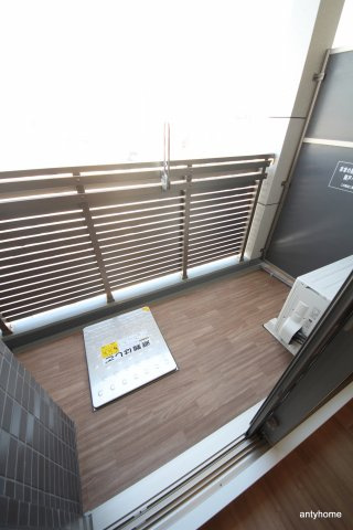 プレサンス扇町駅前　仲介手数料無料のバルコニー