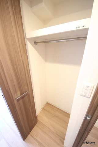 プレサンス扇町駅前　仲介手数料無料の収納