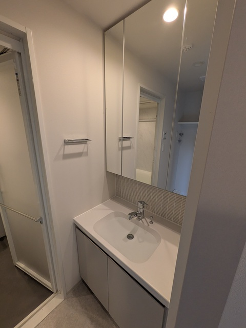 シーズンフラッツ町屋の洗面所|※写真は同タイプ住戸です。