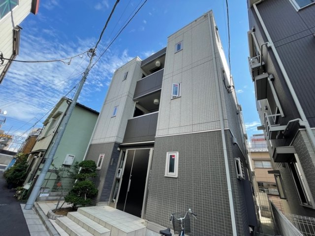 ル サンクの外観