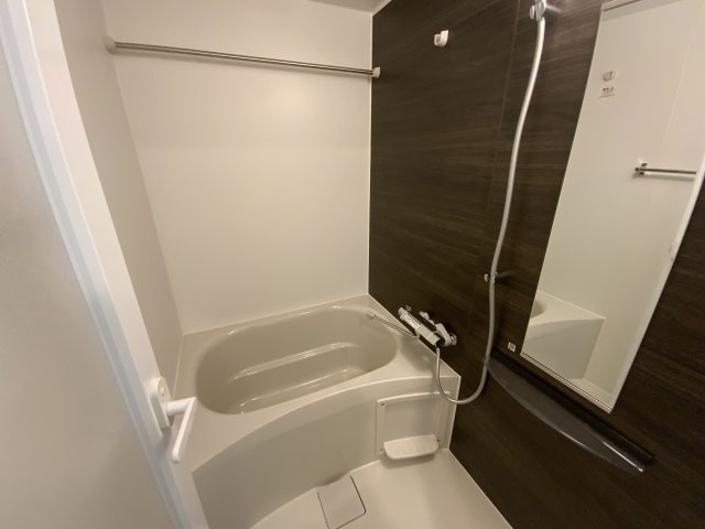 コンシェリア町屋の浴室