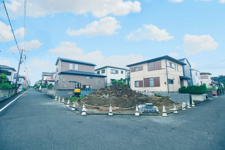 浦賀丘２丁目　吹き抜けのある新築戸建の画像