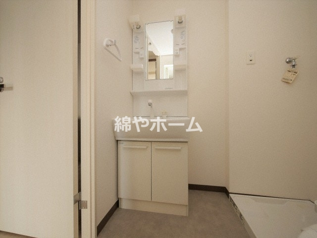 LIVIAZ NAMBA LUCEの洗面所|コンパクトで使いやすい洗面所