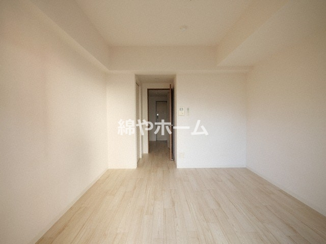 LIVIAZ NAMBA LUCEの寝室|落ち着いた色調の寝室です