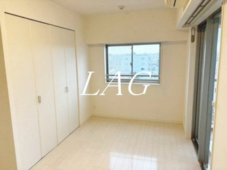 【居間・リビング】 | ドルチェ東京府中・弐番館 | 洋室のお部屋です。