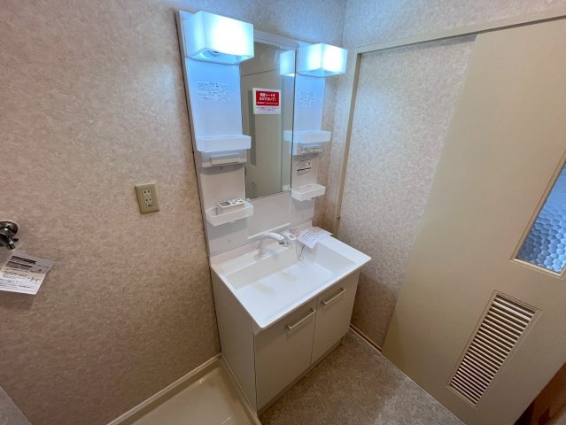 エクセレンス青山の洗面所