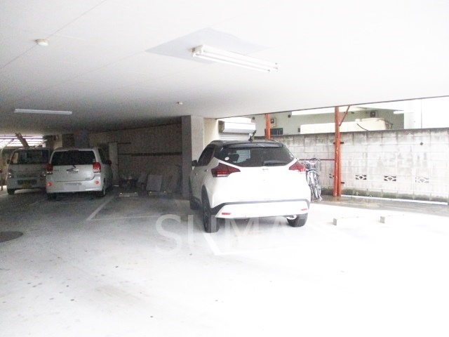 メゾンシルエラの駐車場|駐車場☆