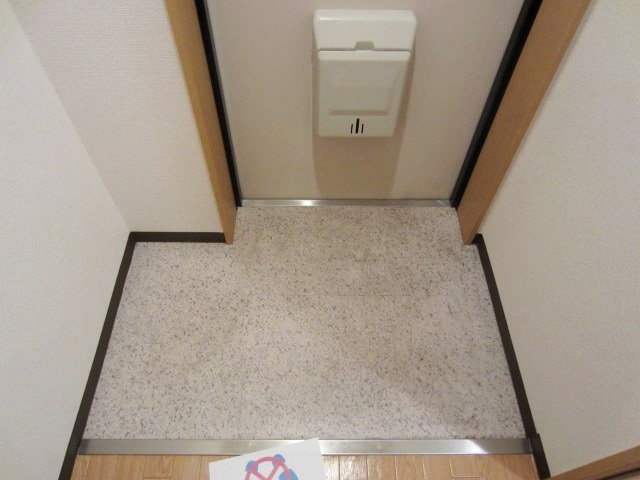 【玄関】
