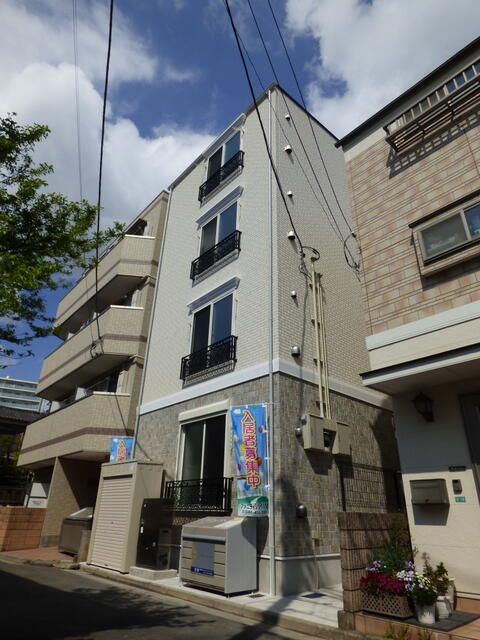 船橋市宮本２丁目のアパートの外観