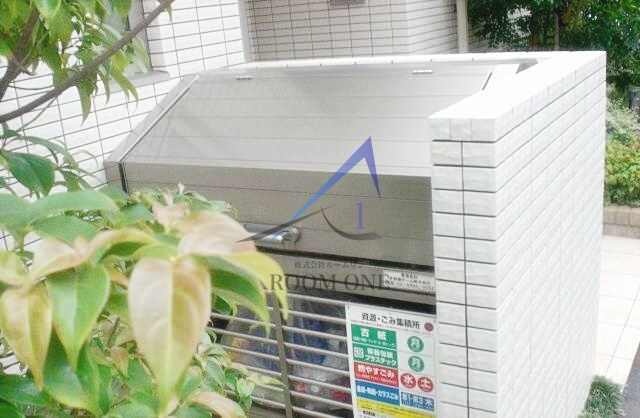 レ・シルフィードのその他共用部分|敷地内ごみ置き場です。