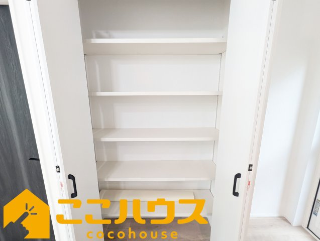 沖縄市登川　新築戸建て　全5棟　4号棟の収納|収納力に優れたパントリー