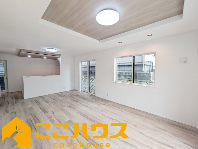 沖縄市登川　新築戸建て　全5棟　4号棟のキッチン|LDK18.25帖