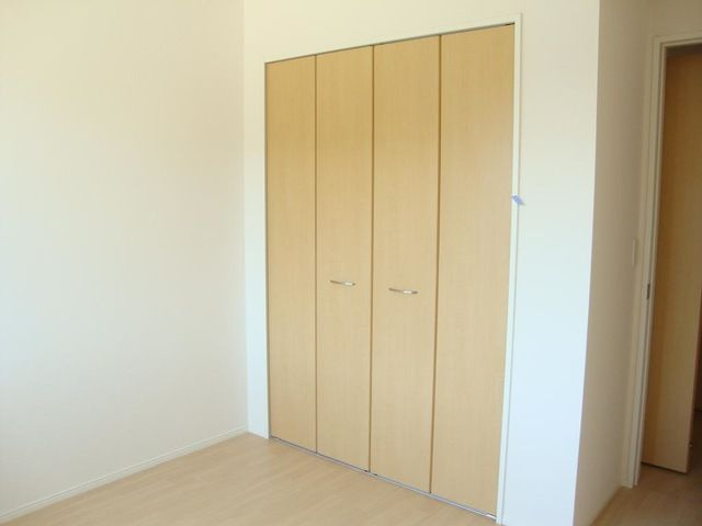 パル・クレシアのその他
