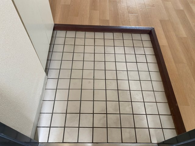 ファーストイン広畑の玄関