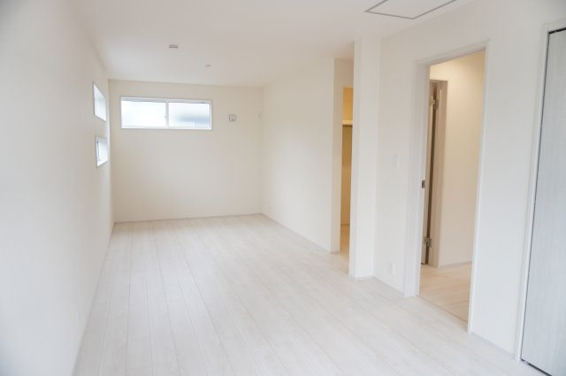越谷市相模町6丁目 新築分譲住宅の洋室|12.0帖（6.0帖＋6.0帖）