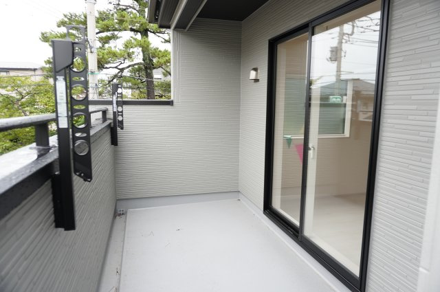 越谷市相模町6丁目 新築分譲住宅のバルコニー