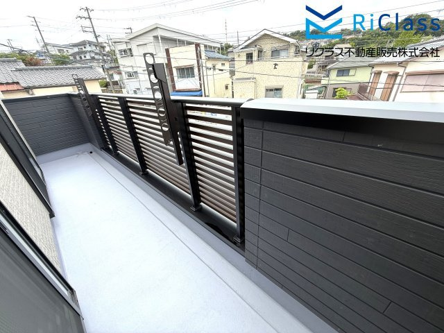 新築戸建　神戸市北区緑町２丁目1　1号棟のバルコニー